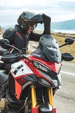 Schuberth C5 Carbon, Klapphelm -Professionelles Geschäft für Motorradausrüstung schuberth c5 carbon klapphelm 81310 8